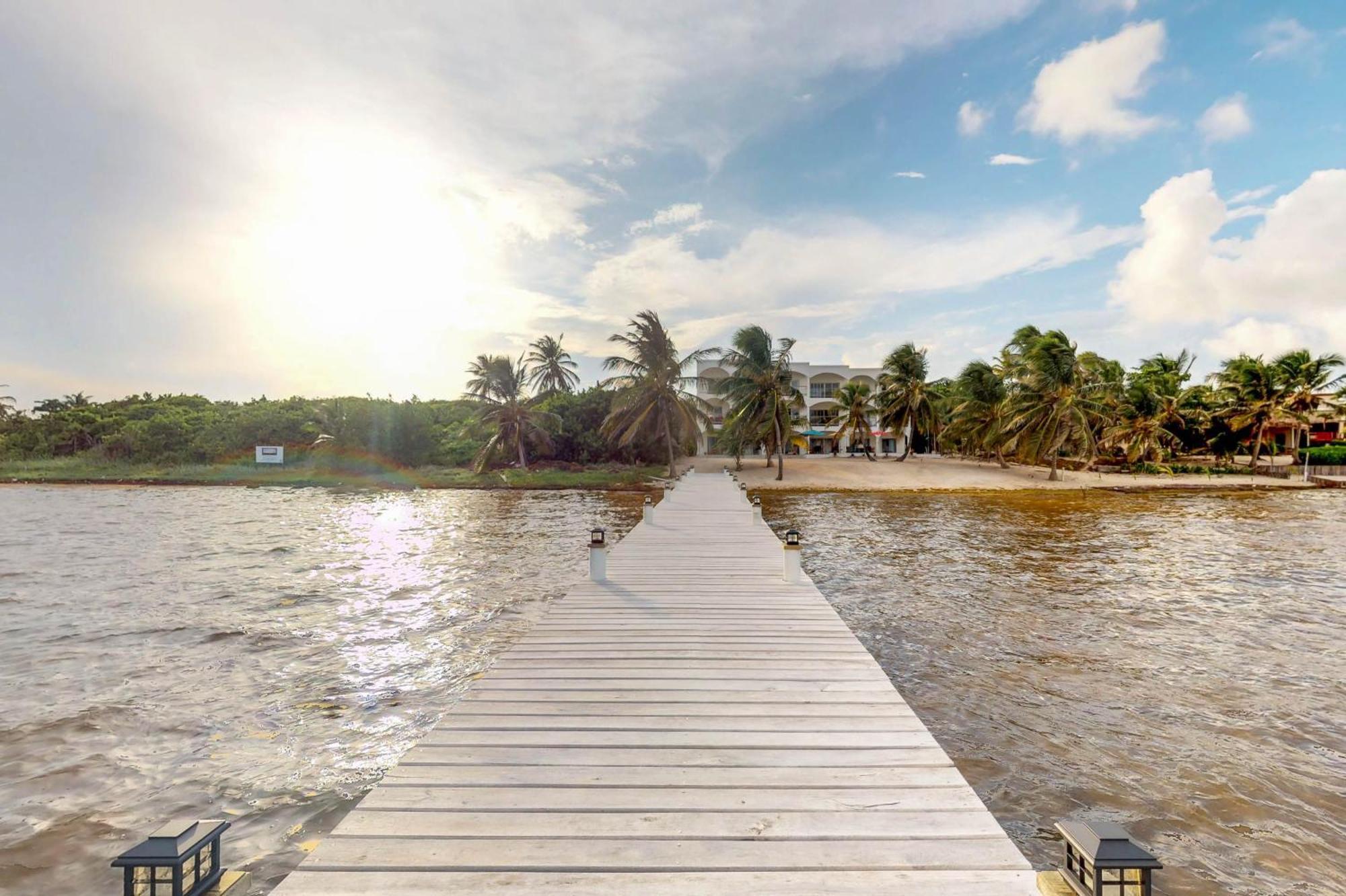 Blue Water Beach Villas San Pedro  Cameră foto