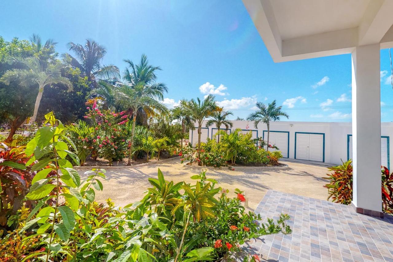 Blue Water Beach Villas San Pedro  Exterior foto